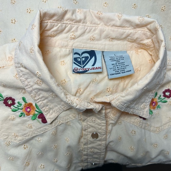 Roxy Cream Casual Button Down Shirt with Embroidered Yoke - Picture 9 of 9